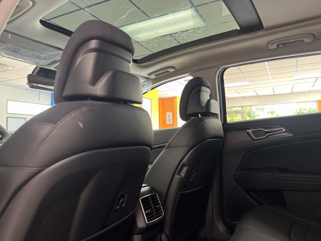 New 2026 Kia Sportage SX FWD image 18
