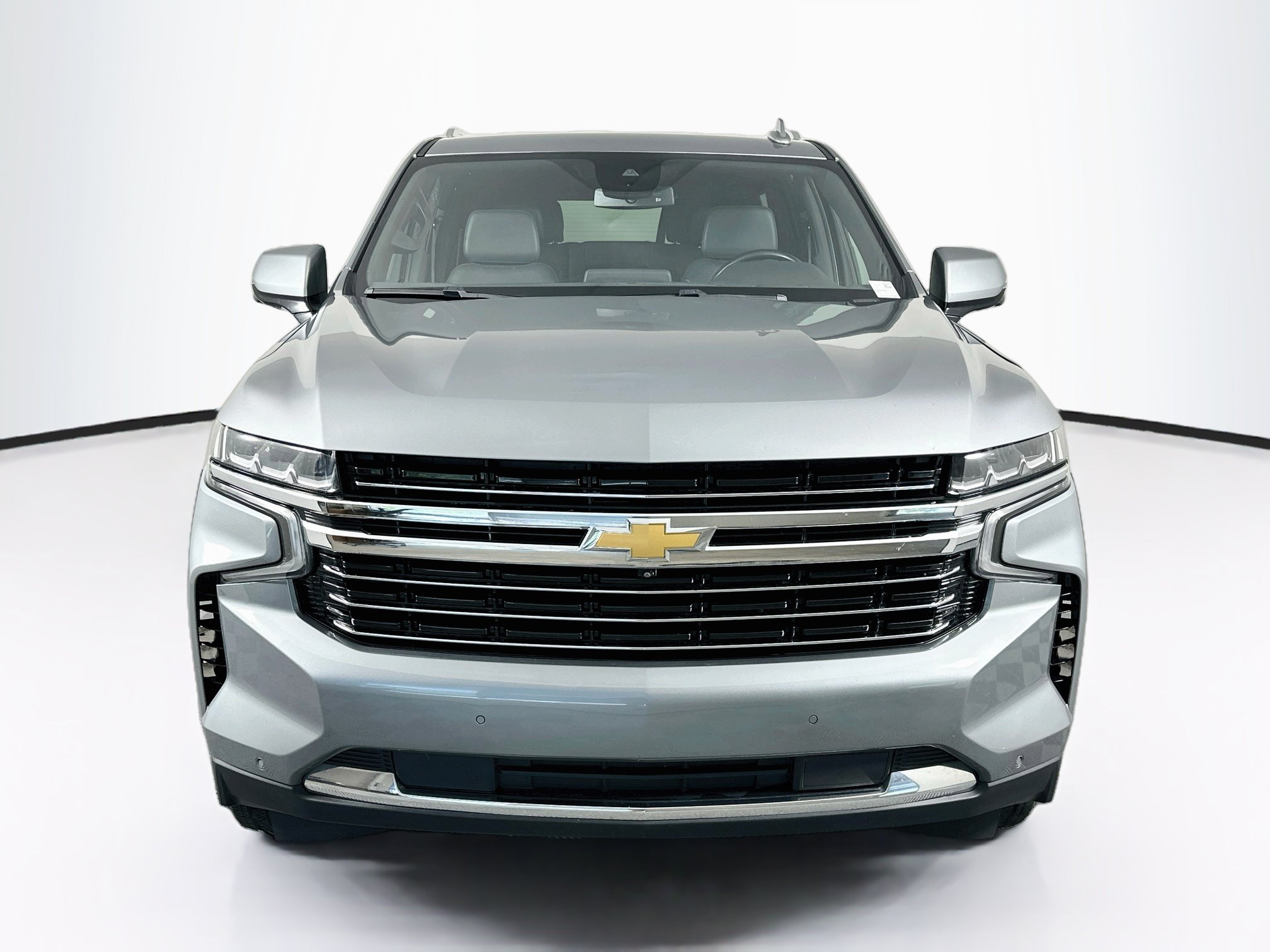 Used 2023 Chevrolet Tahoe LT w/ Luxury Package RWD image 2