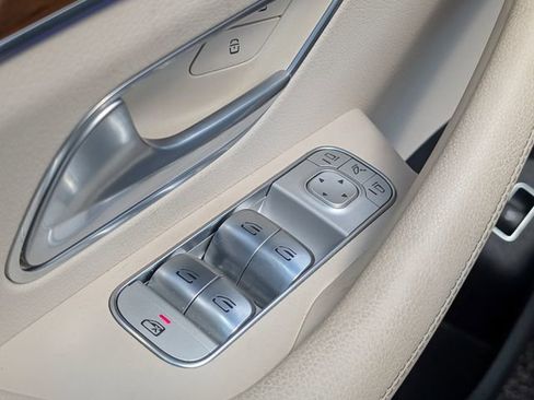 Used 2024 Mercedes-Benz GLS 450 4MATIC image 25