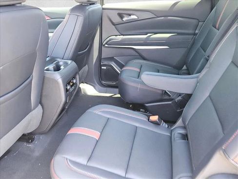 New 2026 Chevrolet Traverse RS FWD image 16