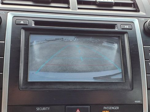 Used 2014 Toyota Camry SE FWD image 29