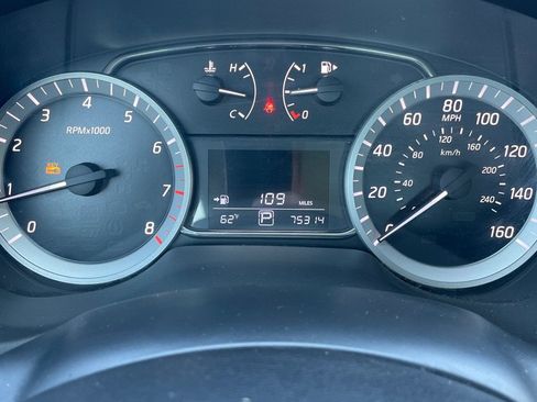 Used 2013 Nissan Sentra SV w/ Driver Pkg FWD image 12