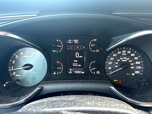 Used 2020 Toyota Sequoia Platinum RWD image 9