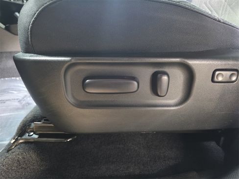 Used 2023 Toyota Tacoma TRD Off-Road image 26