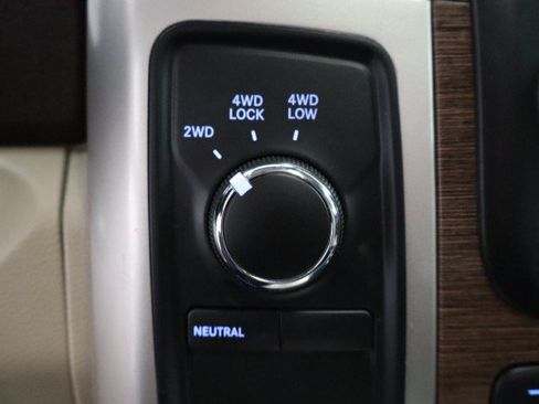 Used 2016 RAM 2500 Laramie AWD/4WD image 39
