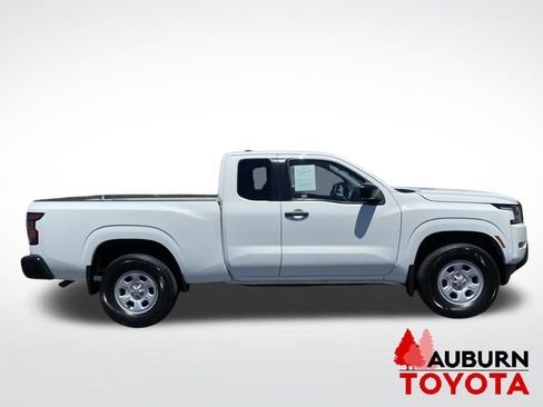 Used 2022 Nissan Frontier S w/ Technology Package AWD/4WD image 2