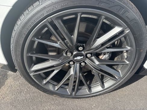 Used 2018 Chevrolet Camaro ZL1 image 8