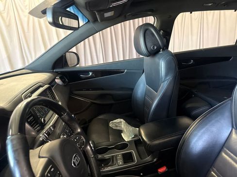 Used 2016 Kia Sorento SX FWD image 21