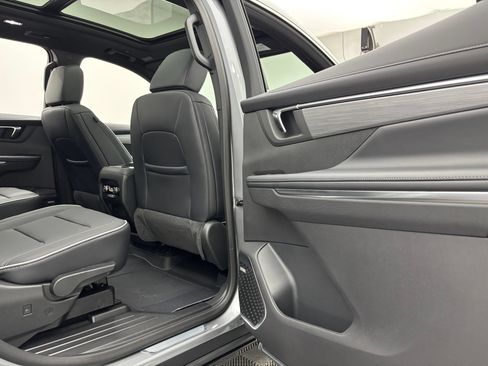 New 2026 Buick Enclave Preferred w/ Power Package AWD/4WD image 37