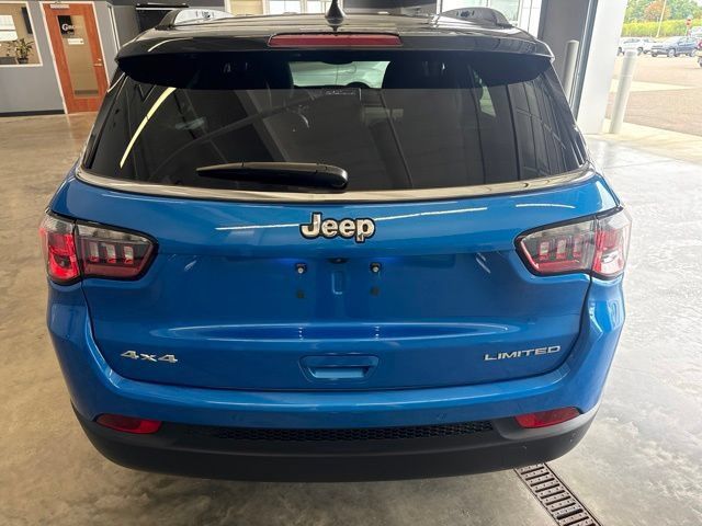 Used 2025 Jeep Compass Limited AWD/4WD image 7