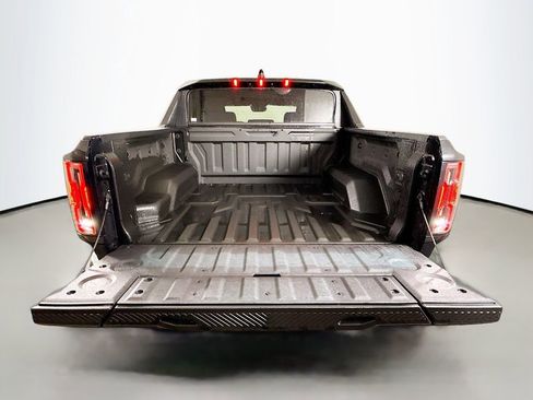 Used 2025 GMC Hummer EV 2X AWD/4WD image 26