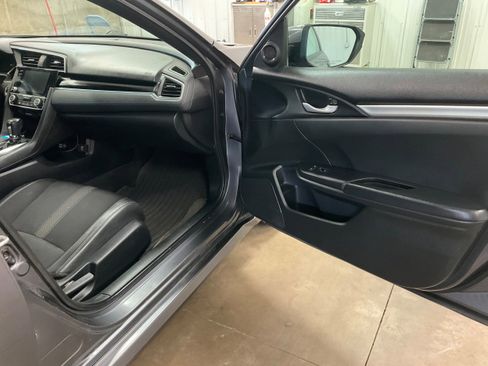 Used 2021 Honda Civic Sport image 25