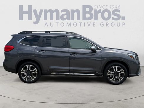 Used 2023 Subaru Ascent Limited w/ Technology Package AWD/4WD image 2