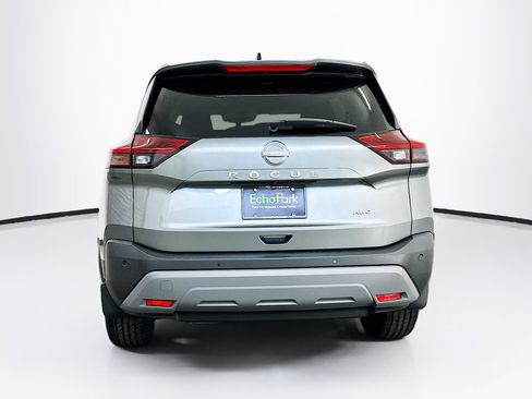 Used 2023 Nissan Rogue S image 7