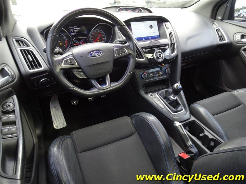 Used 2017 Ford Focus RS AWD/4WD image 12
