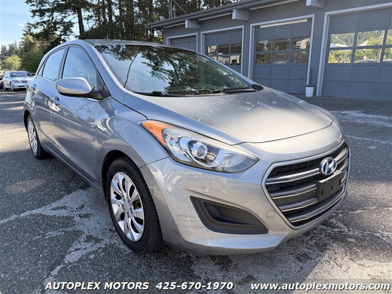 Used 2016 Hyundai Elantra GT FWD image 1