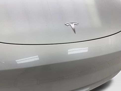 Used 2023 Tesla Model Y Long Range image 25