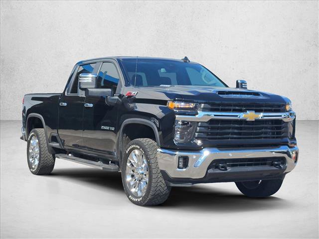Used 2026 Chevrolet Silverado 2500 LT w/ All Star Edition AWD/4WD image 2