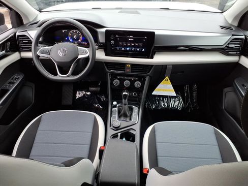 New 2026 Volkswagen Taos S image 6