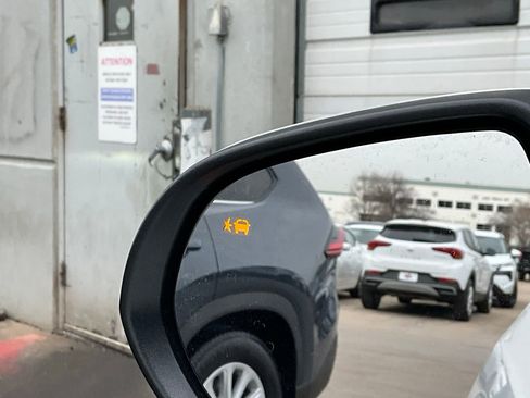 Used 2025 Buick Encore GX Preferred image 18