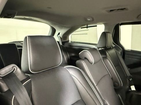 Used 2024 Honda Odyssey Elite image 30