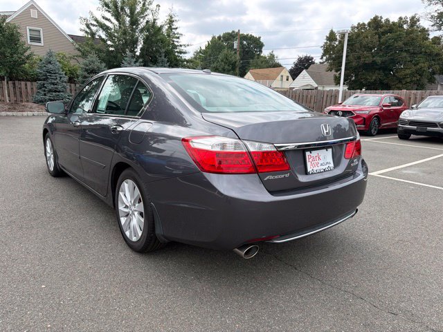 Used 2015 Honda Accord Touring image 3