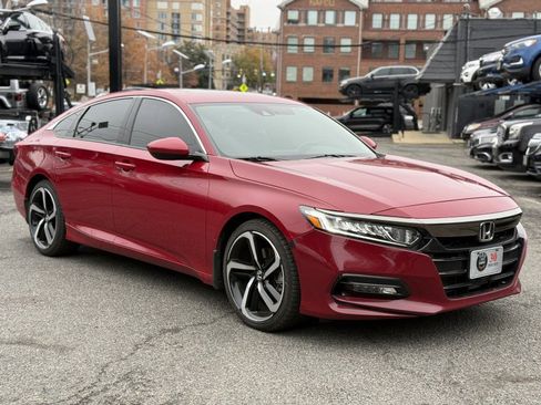 Used 2019 Honda Accord Sport image 3