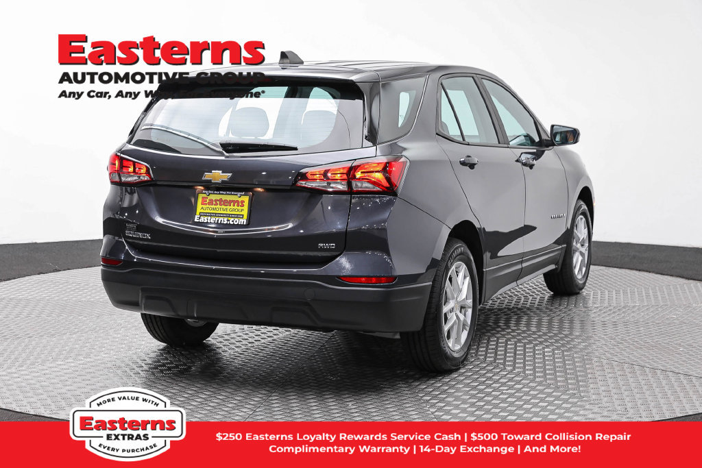 Used 2022 Chevrolet Equinox LS AWD/4WD image 6