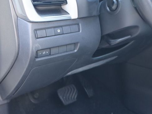 Used 2021 Nissan Rogue SV FWD image 22