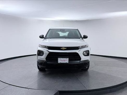 Used 2023 Chevrolet TrailBlazer LS AWD/4WD image 12