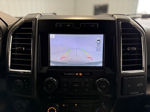 Used 2016 Ford F150 XLT w/ Equipment Group 302A Luxury image 15