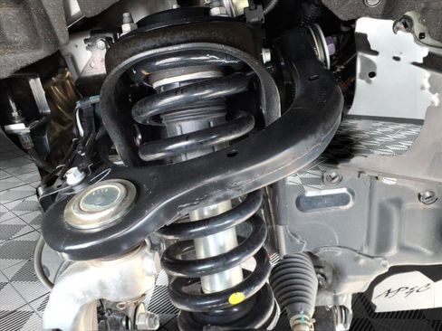 Used 2025 Toyota Tacoma SR image 12