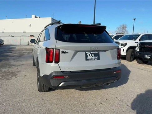 Used 2023 Kia Sorento X-Line EX image 9