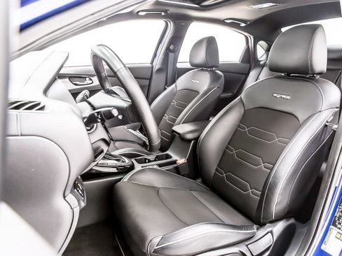 Used 2024 Kia Forte GT-Line w/ GT-Line Premium Package FWD image 28