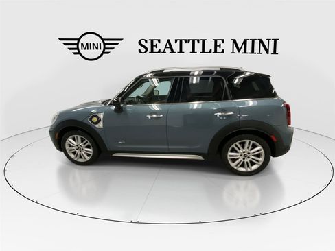 Used 2023 MINI Cooper Countryman SE w/ Storage Package image 7