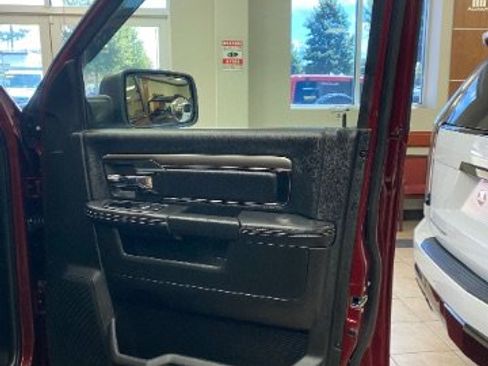 Used 2018 RAM 2500 Big Horn w/ Sport Appearance Group AWD/4WD image 10