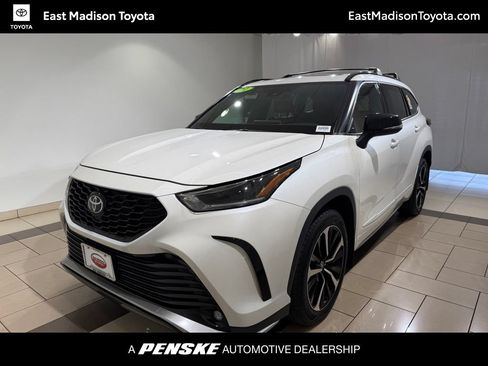 Certified 2021 Toyota Highlander XSE AWD/4WD image 1