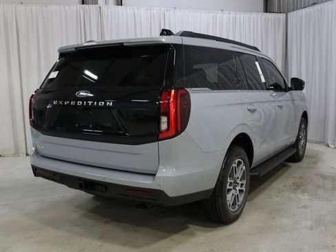 New 2026 Ford Expedition Active AWD/4WD image 25