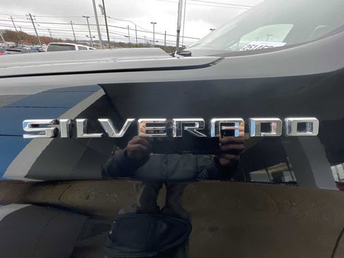 Certified 2022 Chevrolet Silverado 1500 Custom image 31