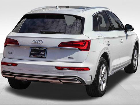 Used 2023 Audi Q5 2.0T Premium w/ Convenience Package AWD/4WD image 8