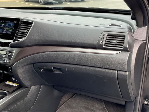 Used 2023 Honda Passport EX-L image 13
