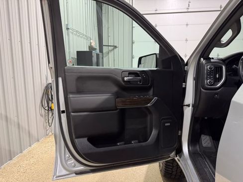 Used 2020 GMC Sierra 1500 Elevation AWD/4WD image 9