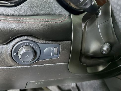 Used 2022 Dodge Durango R/T w/ Blacktop Package image 21