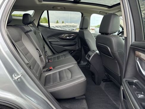 Used 2024 GMC Terrain Denali w/ Denali Premium Package AWD/4WD image 28