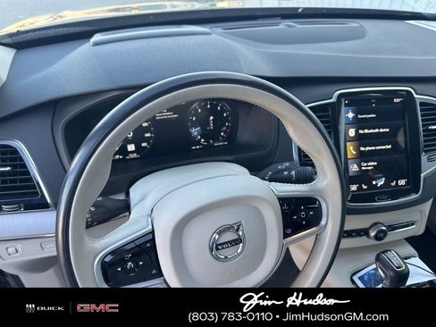 Used 2021 Volvo XC90 T5 Momentum w/ Advanced Package image 8