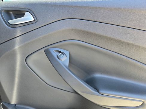 Used 2019 Ford Escape SEL FWD image 10