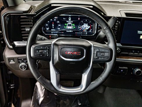 Used 2024 GMC Sierra 2500 SLE w/ SLE Value Package; image 17