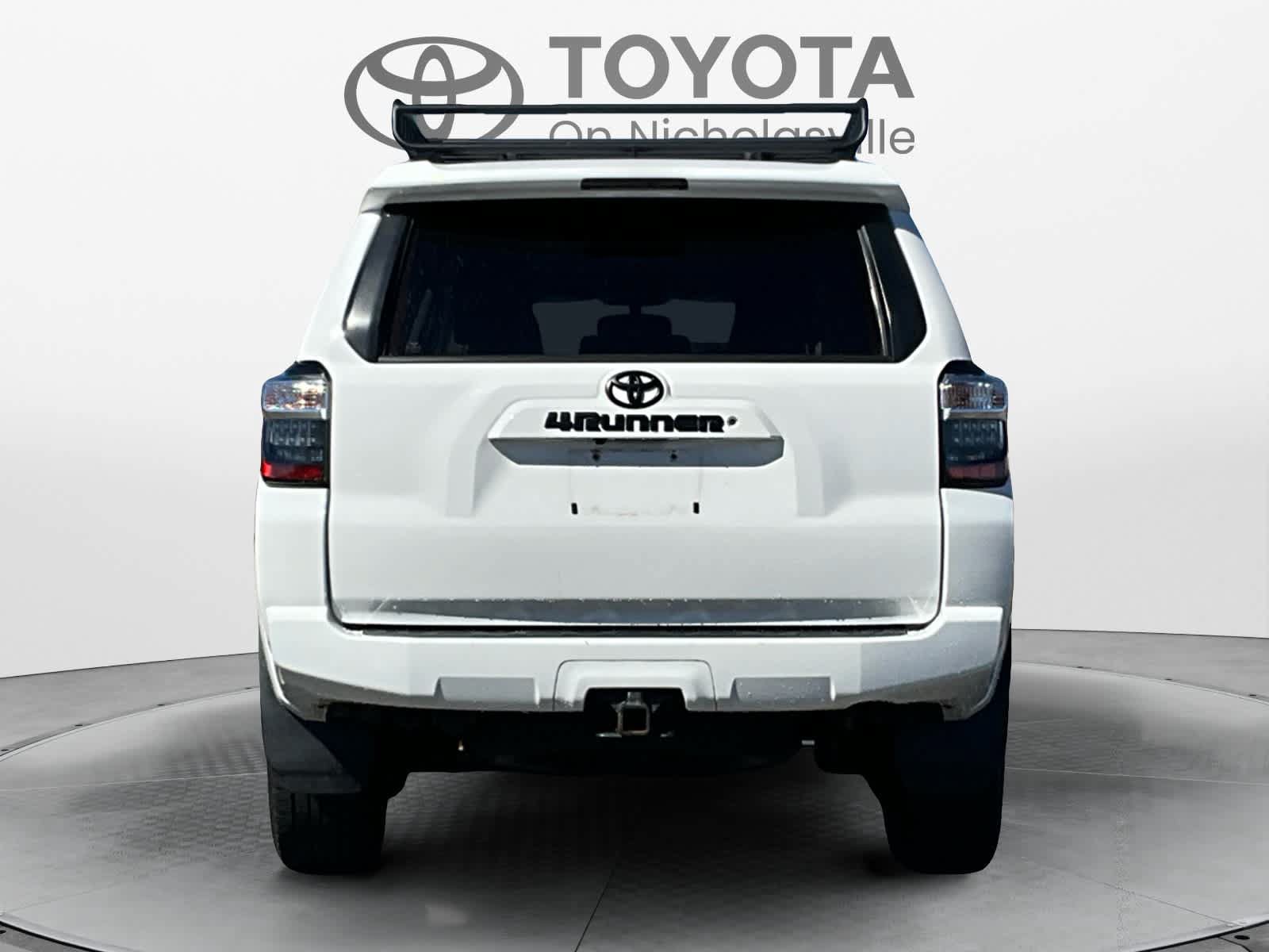 Used 2019 Toyota 4Runner SR5 Premium AWD/4WD image 4