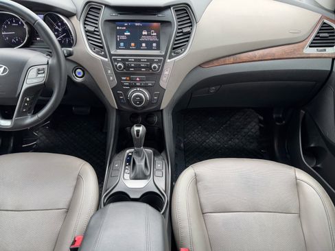 Used 2018 Hyundai Santa Fe Sport image 14