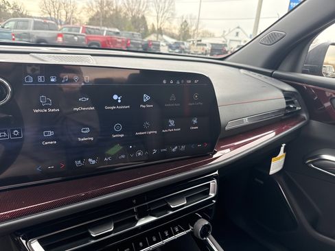 New 2026 Chevrolet Traverse RS image 25